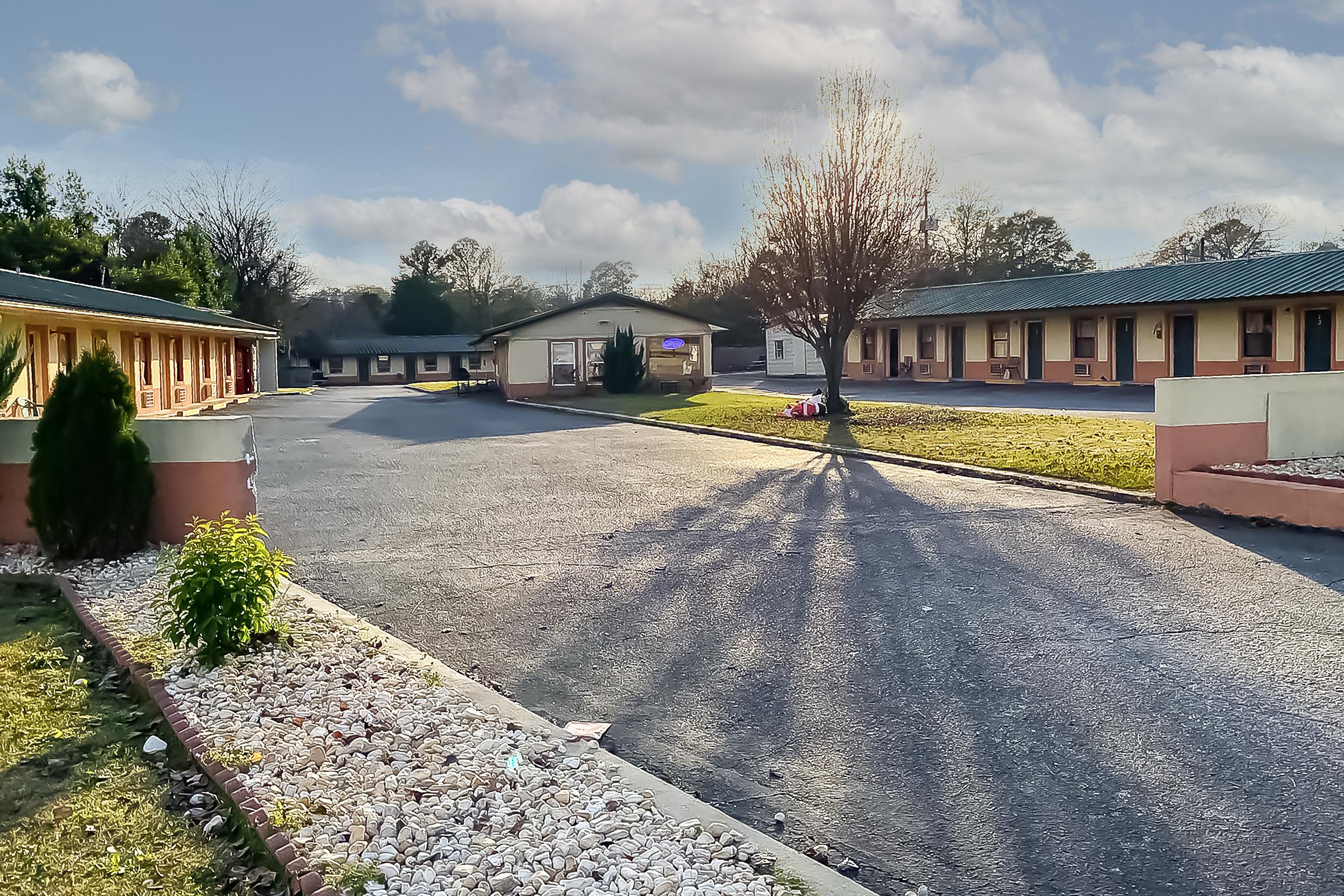 Hotel O Tallassee Hwy 14 エクステリア 写真
