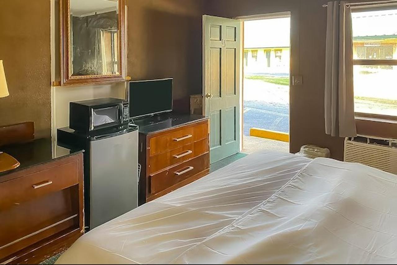 Hotel O Tallassee Hwy 14 エクステリア 写真